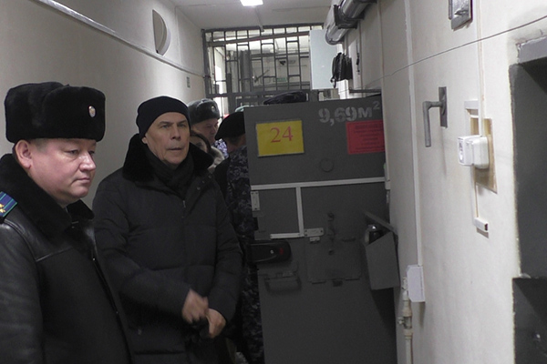 S8780018-600.jpg S8780018-600.jpg